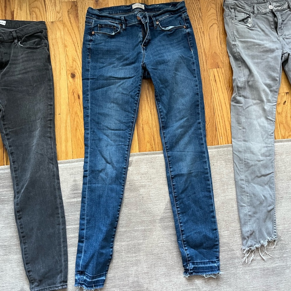 Loft jeans size 4 distressed at ankles